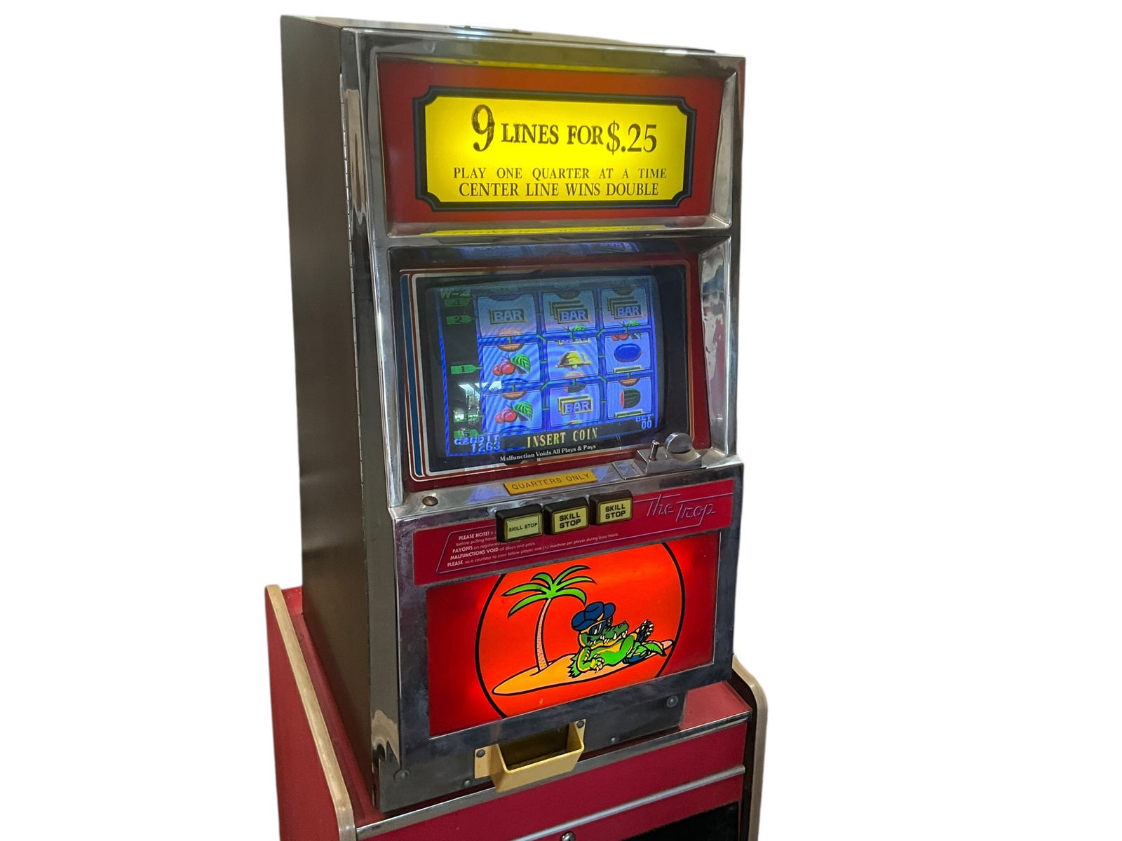 The Trop 1981 Coin Operated Slot Machine / International Game Technology (1 of 10)