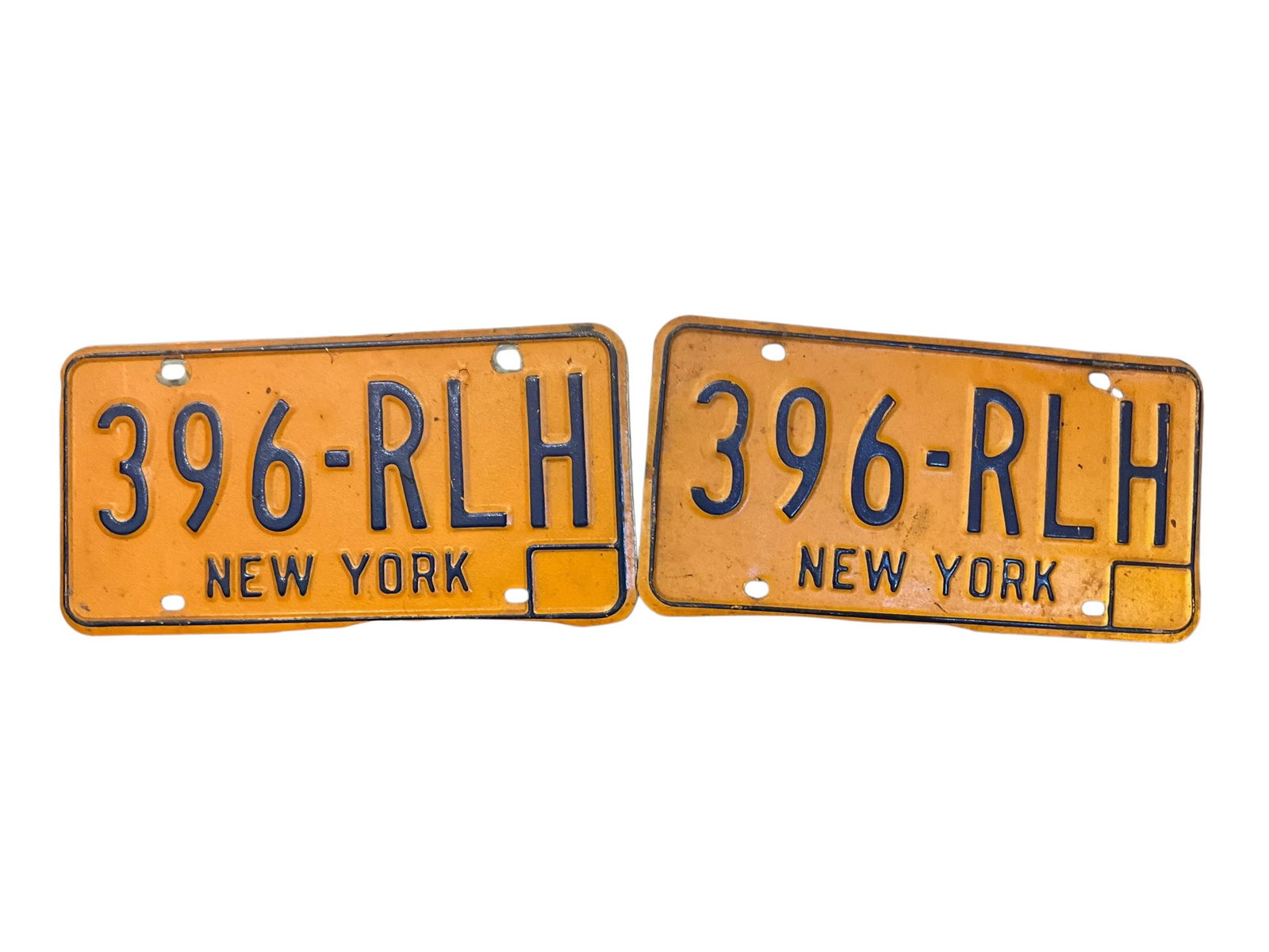 New York Matching Pair Auto License Plate Tag (1 of 2)