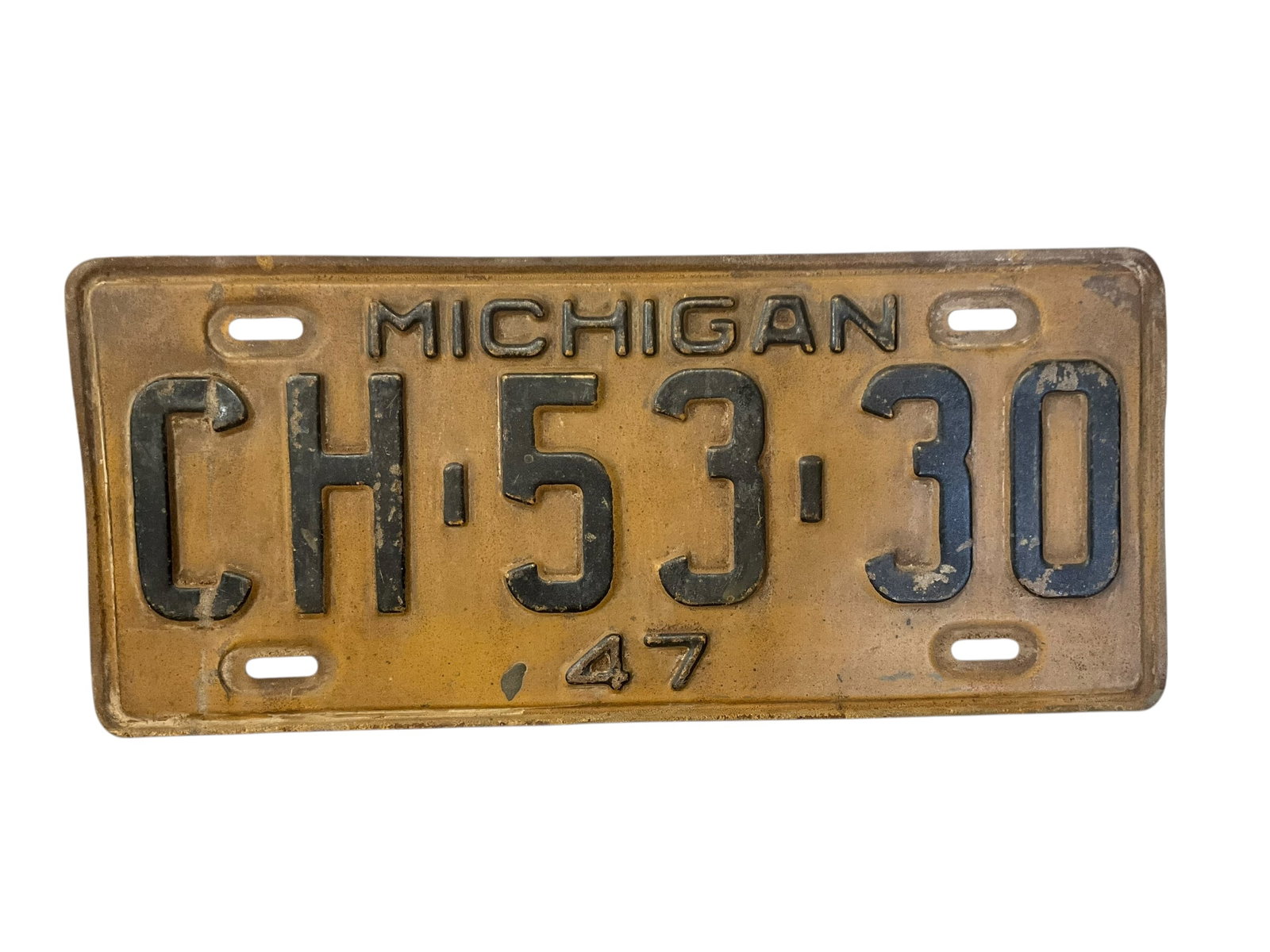 1947 Michigan Auto License Plate Tag: Used condition. See photos.
