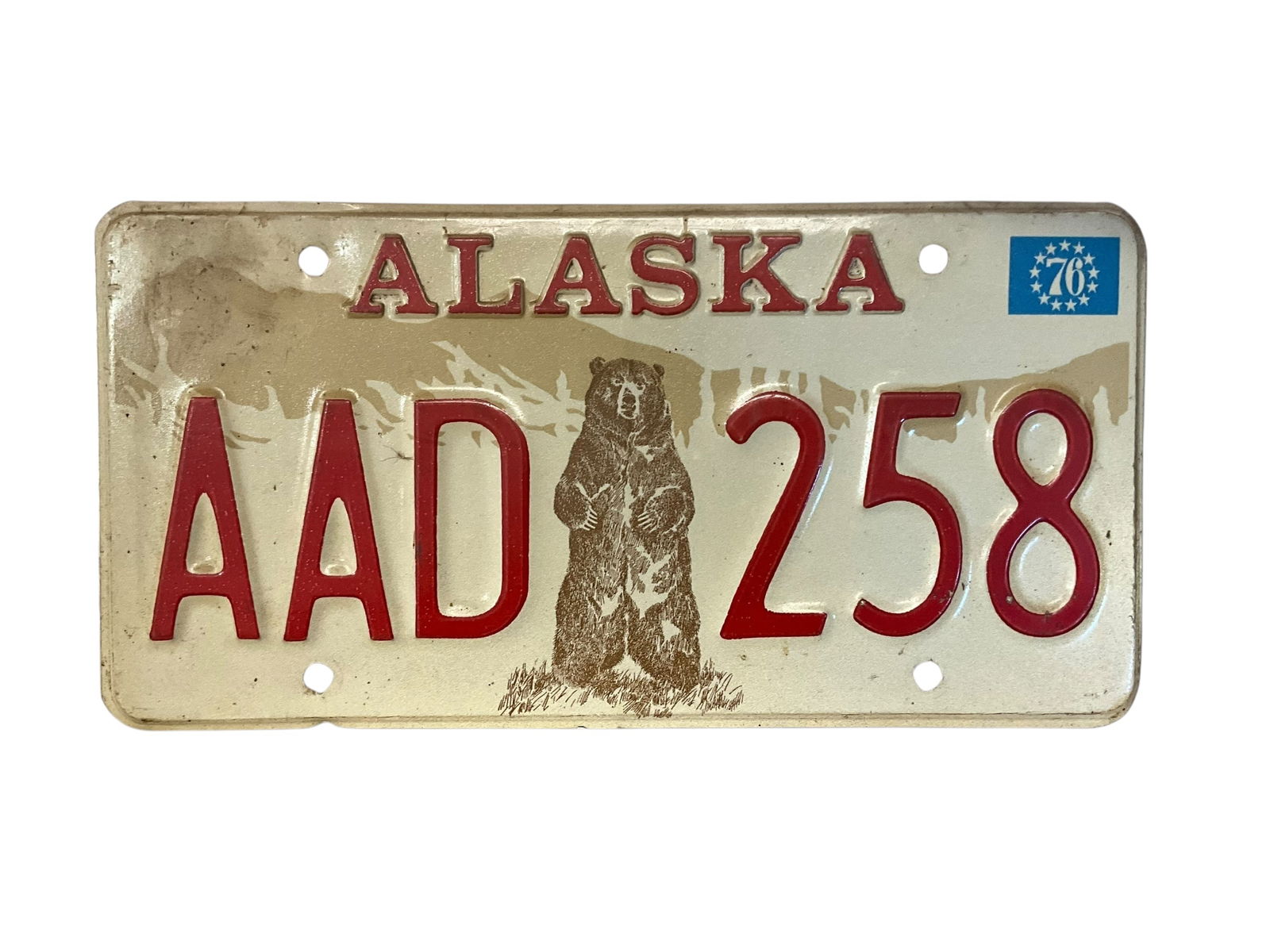 1976 Alaska Auto License Plate Tag (1 of 2)