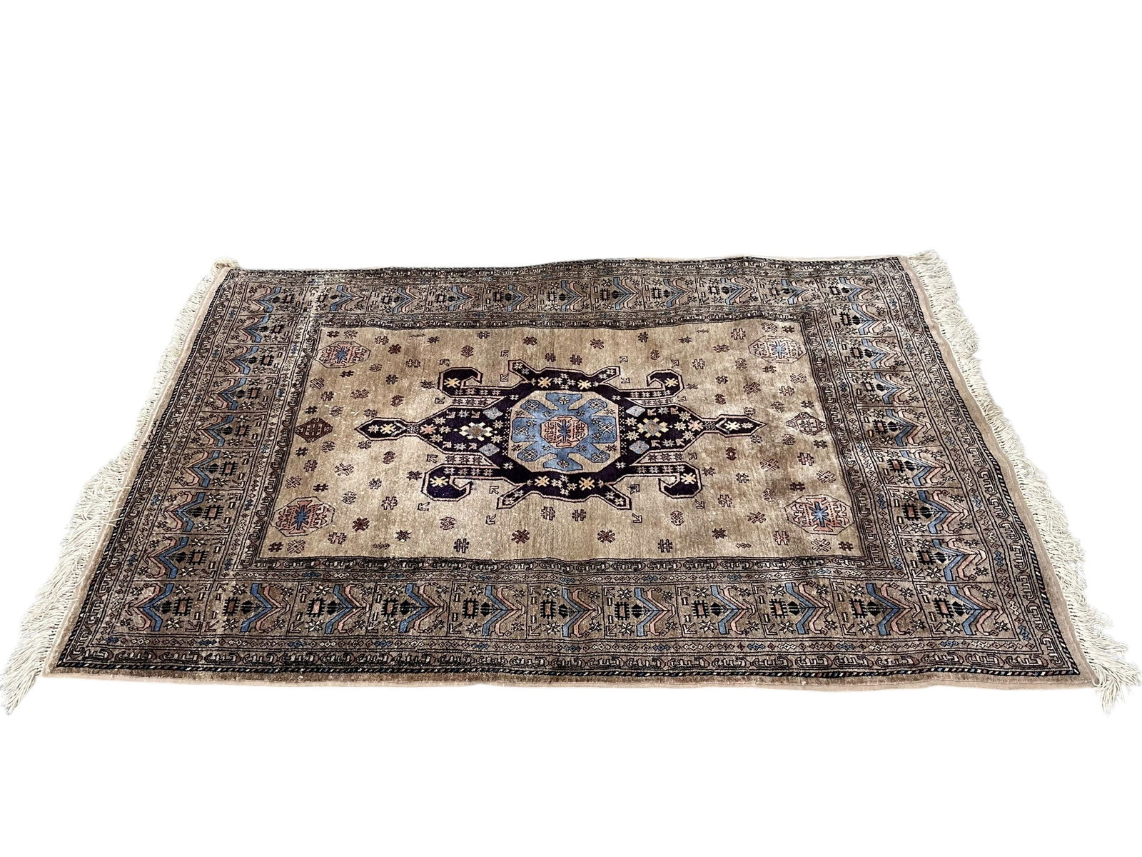 Awesome 6 Foot Persian Tabriz Rug With Label (1 of 10)