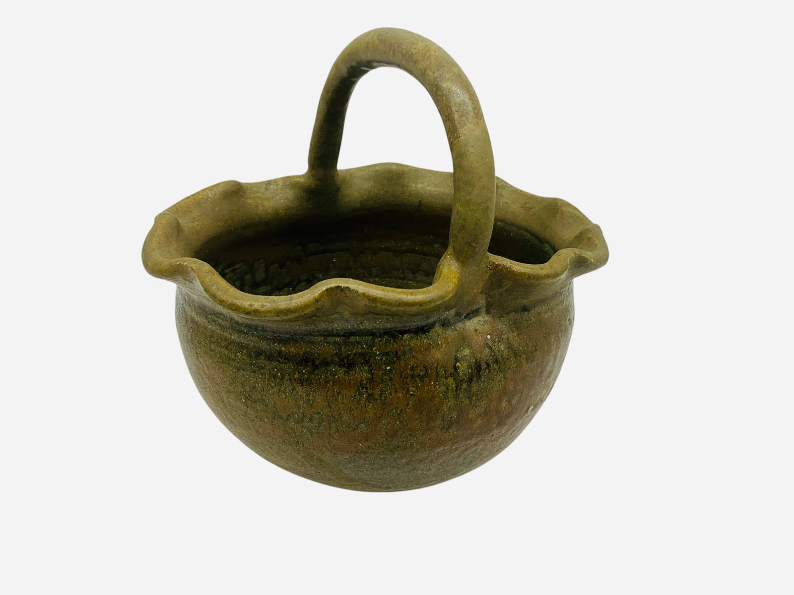 Wayne Hewell Pottery Basket (1 of 2)