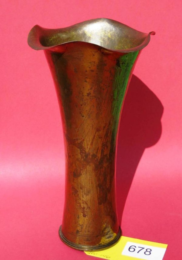 DIRK VAN ERP SHELL VASE: ATTRIBUTED TO DIRK VAN ERP (WINCHESTER DATED 9-98) HAMMERED BRASS FLORAFORM VASE WITH FLUTED RIM. HEAVILY STRESSED OLD BRASS FINISH WITH BROWN STAINING. CONDITION OF METAL IS GOOD. 93/4'' TALL. EST. 2