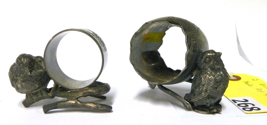 VICTORIAN NAPKIN RINGS: LOT OF 2 VICTORIAN SILVERPLATE NAPKIN RINGS WITH BIRDS