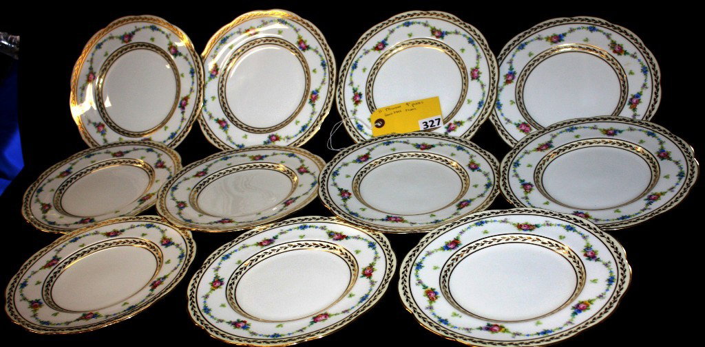 MINTON PLATES: LOT OF 11 MINTON 9'' PLATES, FLORAL WITH GOLD EDGE