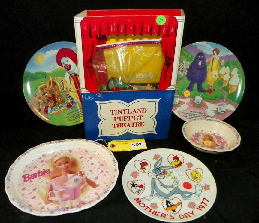 PUPPET THEATRE & CHILDREN PLATES: PUPPET THEATRE & ASSTORTED KIDS PLATES