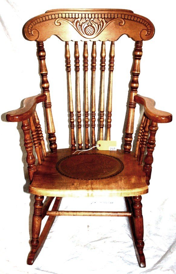 ROCKING CHAIR: ROCKING CHAIR WITH LEATHER DECORATIVE INLAY