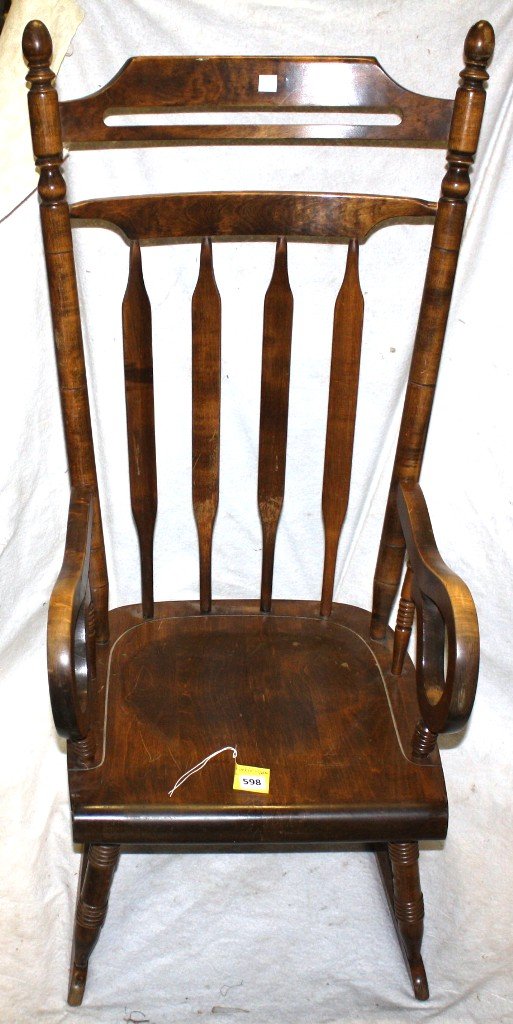 ROCKING CHAIR: EXTRA LARGE ROCKER WITH ARMS FOR MAN