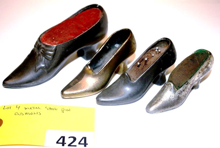 SHOE PIN CUSHIONS: LOT 4 METAL SHOE PIN CUSHIONS