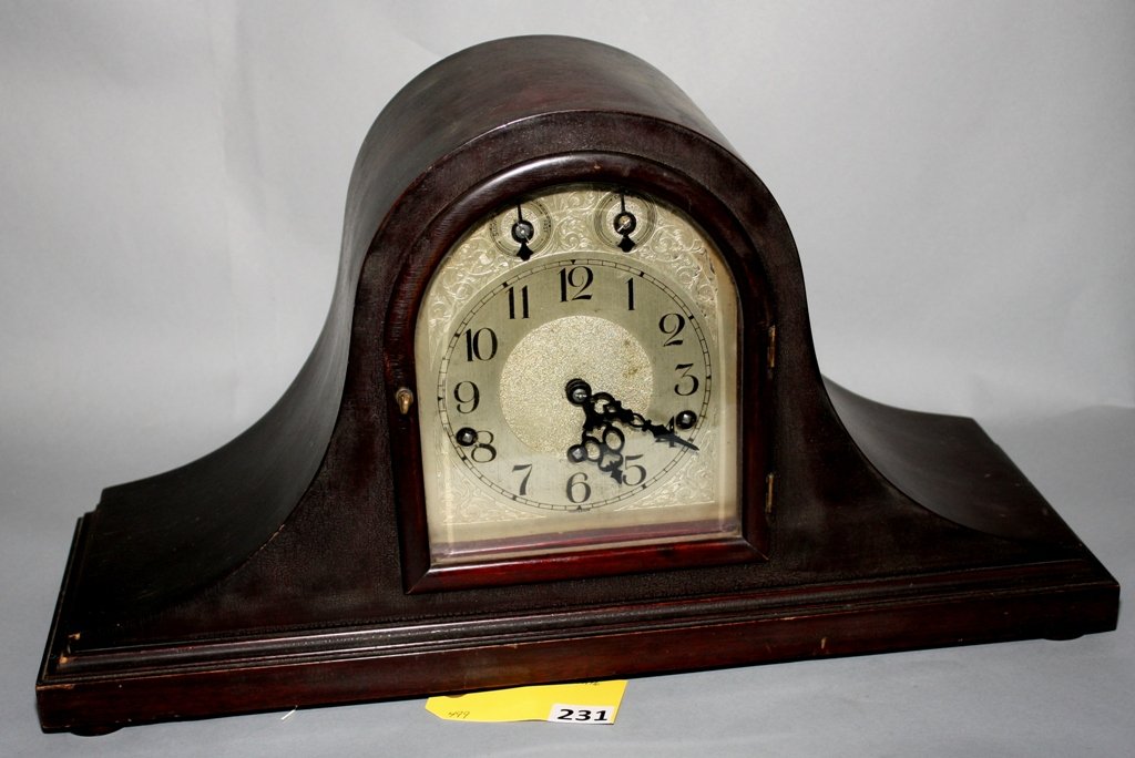 GERMANY MANTLE CLOCK: MAHOGANY GERMAN MANTLE CLOCK WITH PENDULUM, 11 1/2'' TALL