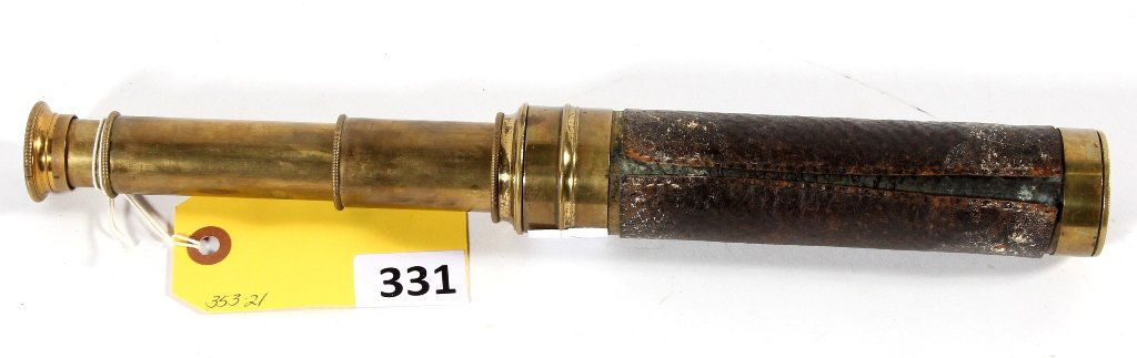 BRASS TELESCOPE: SECTIONAL (4) BRASS TELESCOPE