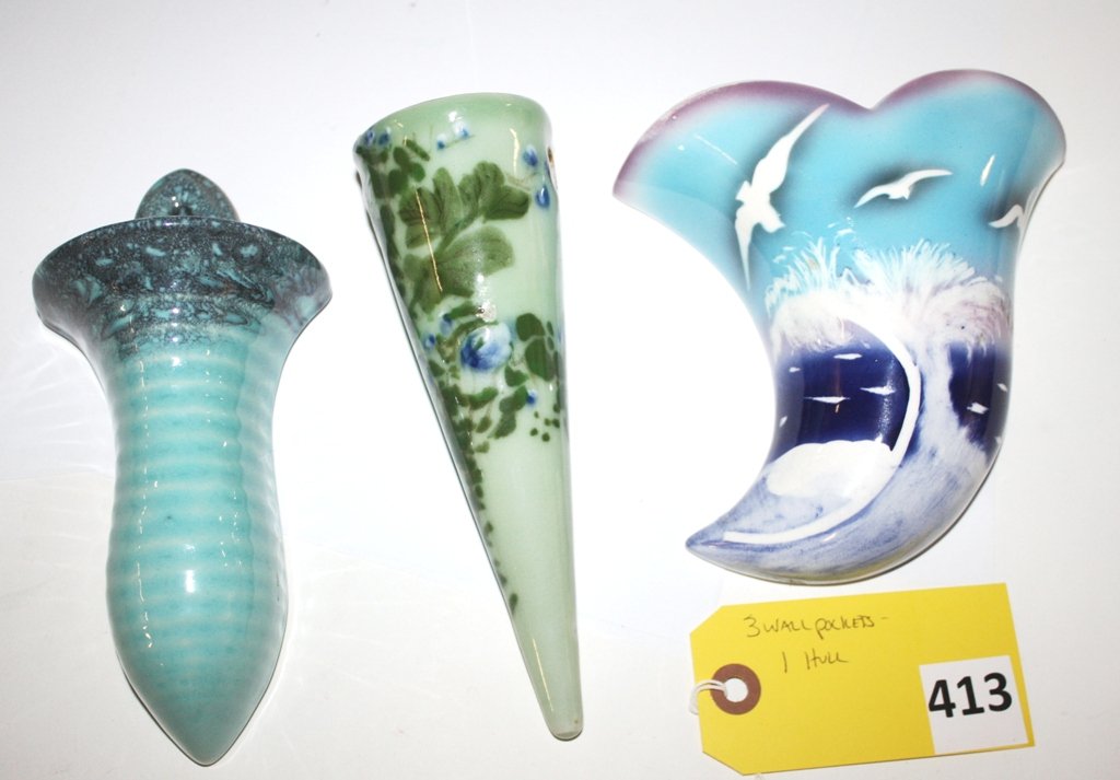 WALL POCKETS: 3 WALL POCKETS - 1 IS HULL