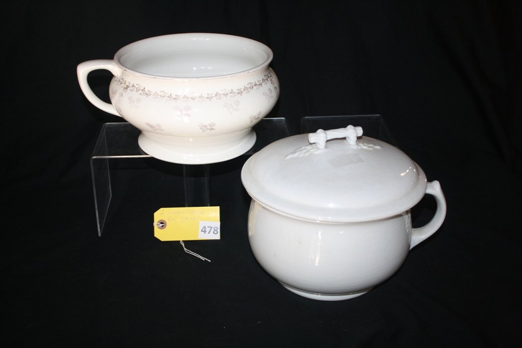 CHAMBER POTS: 2 IRONSTONE CHAMBER POTS 1 WITH LID