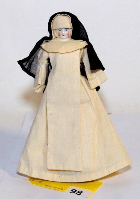 CHINA HEAD NUN DOLL: DOMINICAN NUN CHINA HEAD, ARMS & LEGS DOLL, 1938