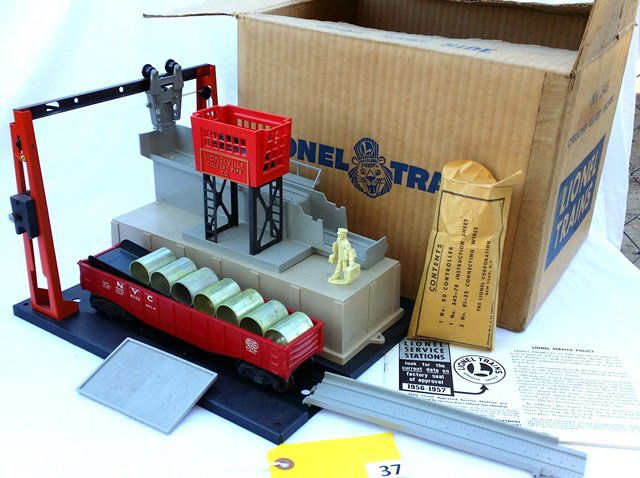 LIONEL 345 OPERATING CULVERT UNLOADER, WITH BOX, VERY: LIONEL 345 OPERATING CULVERT UNLOADER, WITH BOX, VERY GOOD CONDITION