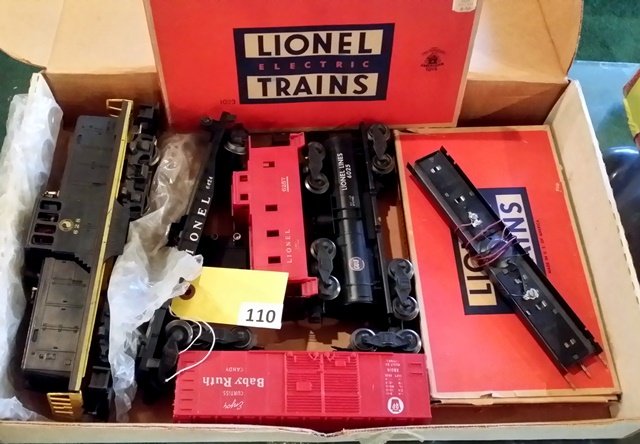 LIONEL 1545 TRAIN SET WITH 678 DIESEL LOCOMOTIVE RUNS,: LIONEL 1545 TRAIN SET WITH 678 DIESEL LOCOMOTIVE RUNS, GOOD CONDITION
