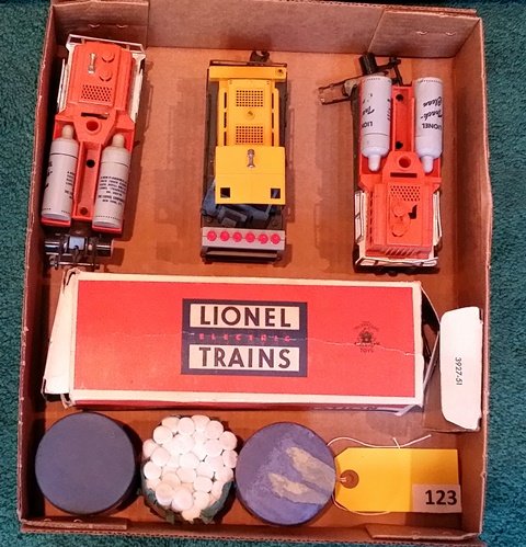 LIONEL LOT OF 7 TRACK CLEANING CARS & BALLAST TAMPERS;: LIONEL TRACK CLEANING CARS AND BALLAST TAMPER: (3) 3927-50 PADS, (3) 3927 1 POOR - 1 GOOD - 1 EXCELLENT CONDITION - (1) #54 EXCELLENT CONDITION
