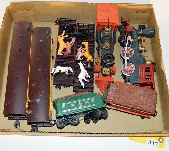 LIONEL ENGINES, TENDERS & CARS: LOT OF 8 ASSORTED LIONEL ENGINES/TENDERS AND CARS