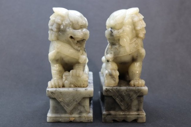An antique carved soapstone Fu-dog, Qing Dynasty (1 of 7)