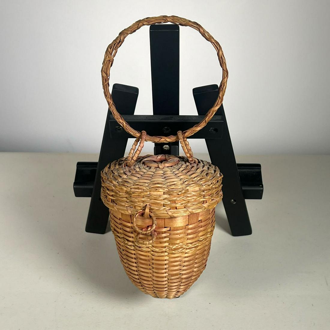 PENOBSCOT ACORN BASKET (1 of 6)