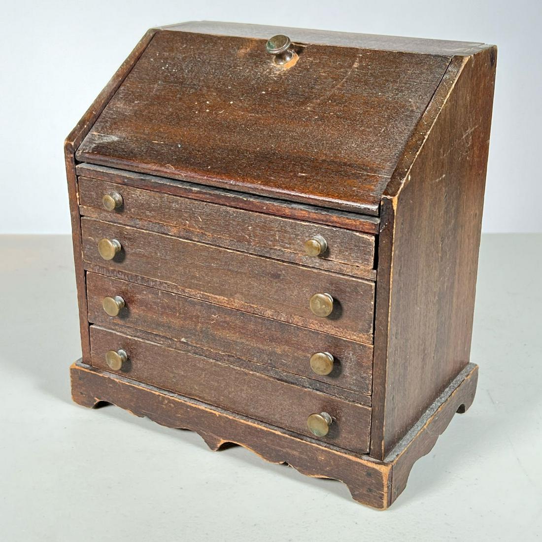 MINIATURE CHIPPENDALE DESK (1 of 6)