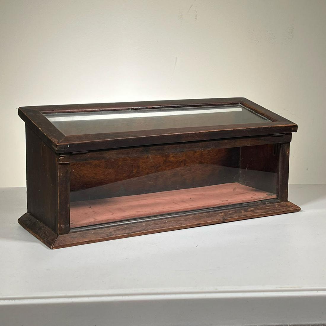 SLANTED SHOWCASE (1 of 7)