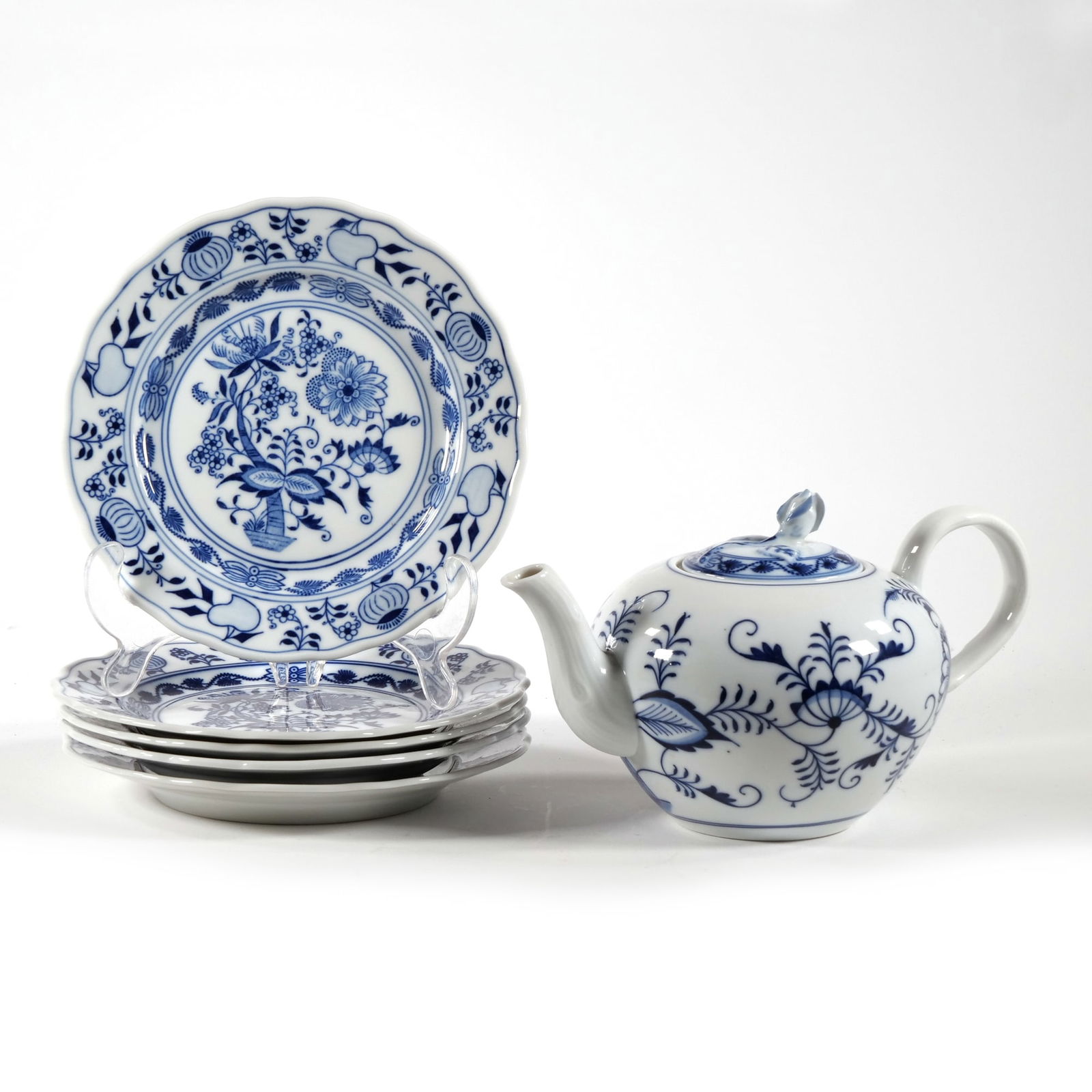 (6pc) MEISSEN BLUE ONION PORCELAIN (1 of 12)