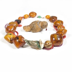 UNUSUAL ASIAN CARVED BIRD & JEWELED AMBER NECKLACE