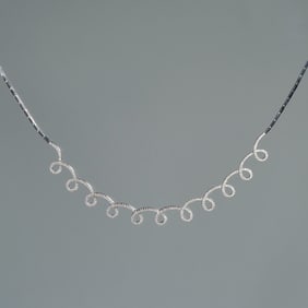 DIAMOND & 18K WHITE GOLD SPIRAL LINE NECKLACE