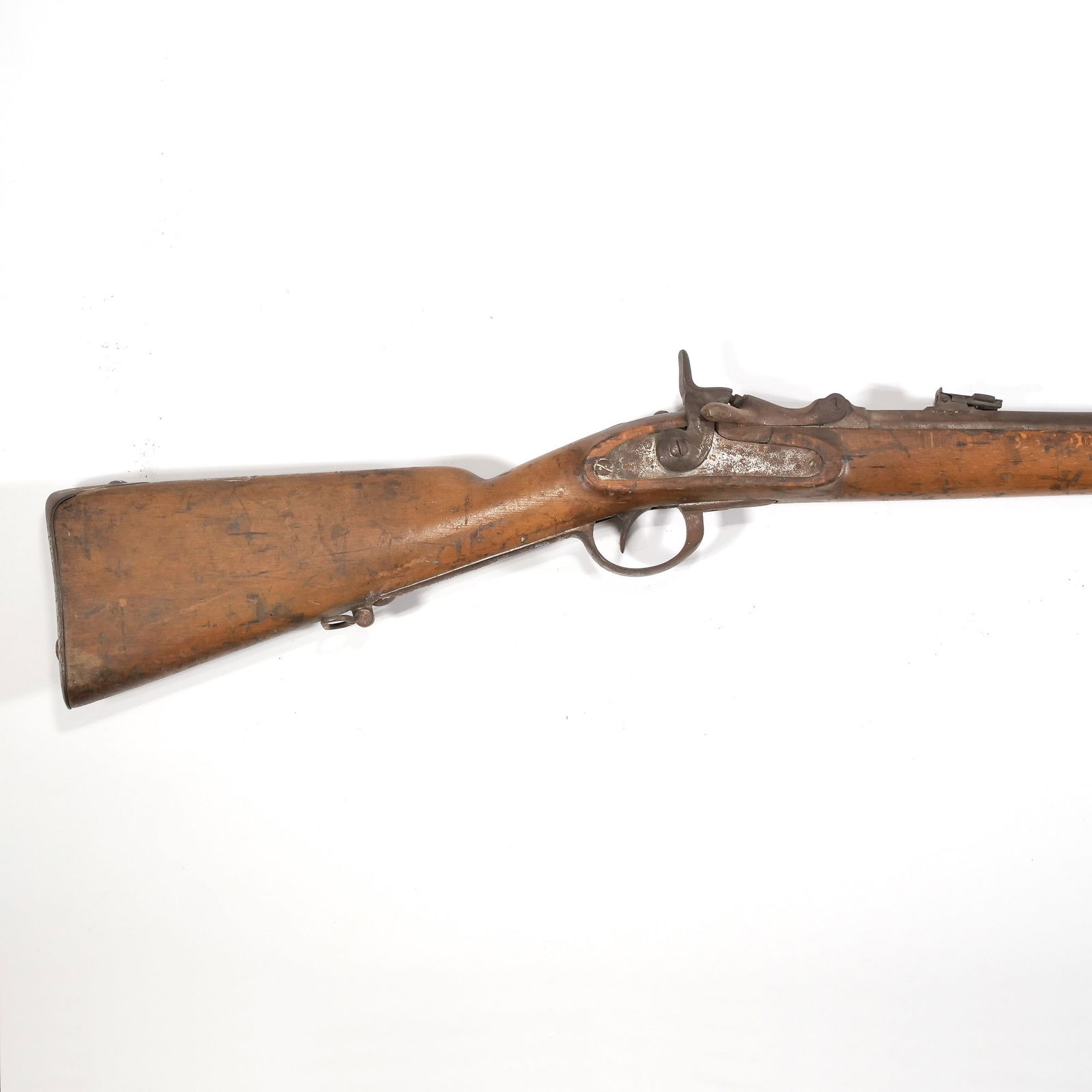 ANTIQUE RIFLE: 19th century; no apparent markings Rifle 53 in. overall; barrel length 37 in.Provenance: Property of an Armonk, NY lady Inventory Code: 4K-124