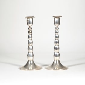(2pc) PAIR CONTINENTAL SILVER CANDLESTICKS