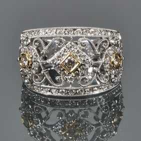 DIAMOND & 18K GOLD FILIGREE RING