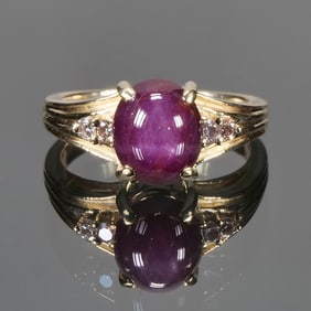 NATURAL PURPLE STAR SAPPHIRE, DIAMOND & GOLD RING