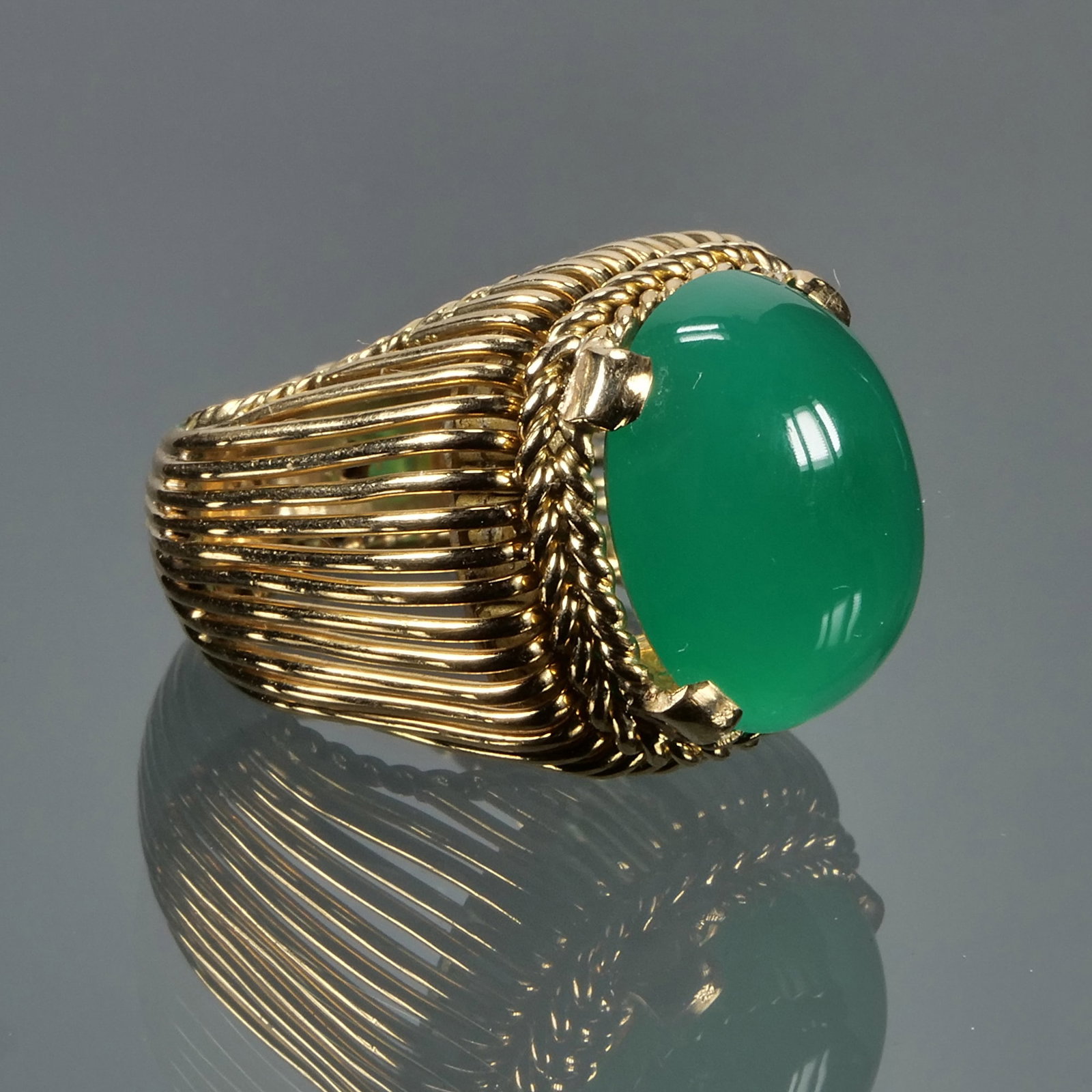 GREEN CHALCEDONY & 18K GOLD RING (1 of 8)