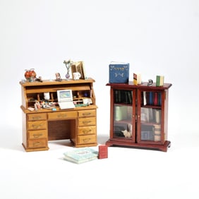(2pc) MINIATURE OFFICE FURNITURE