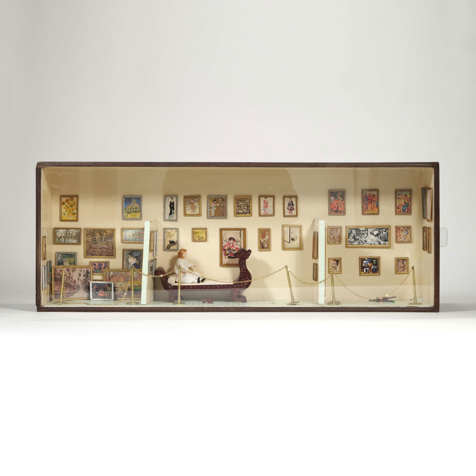 DOLLHOUSE MUSEUM DIORAMA (1 of 12)