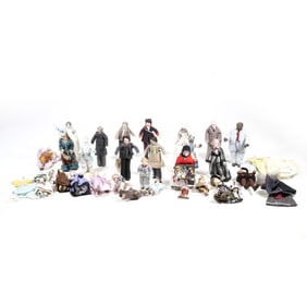 COLLECTION DOLLHOUSE DOLLS