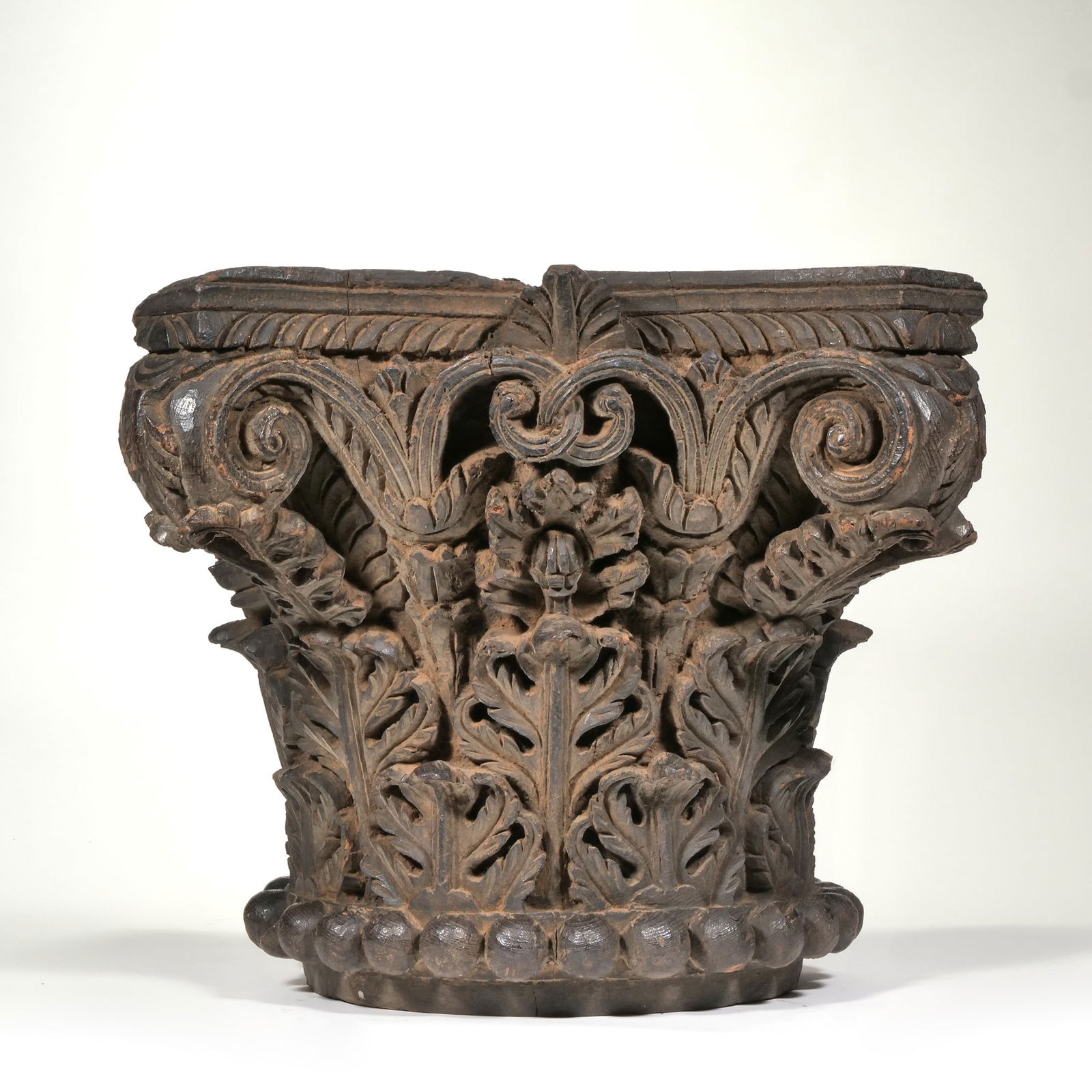 18TH/19TH CENTURY CARVED COLUMN CAPITAL (1 of 19)