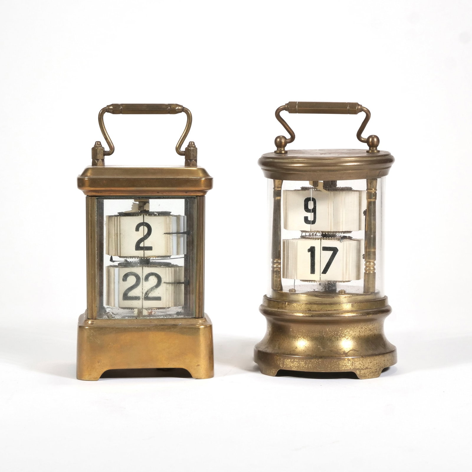 (2pc) PLATO CLOCKS (1 of 14)
