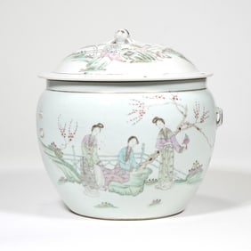 CHINESE LIDDED JAR