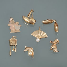 (8pc) GROUP OF 14K GOLD CHARMS