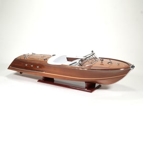 ITALIAN RIVA SCALE MODEL WOODEN BOAT