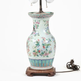 CHINESE FAMILLE ROSE VASE
