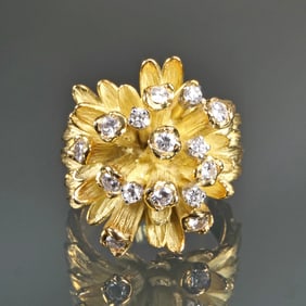 18K GOLD & DIAMOND FLORA RING
