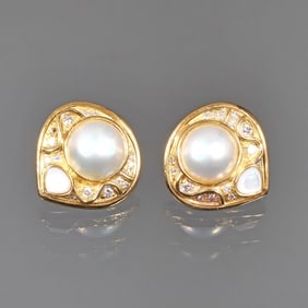 MABE PEARL & DIAMOND 18K GOLD CLIP EARRINGS