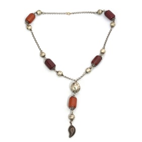 AMBER AND SILVER NECKLACE