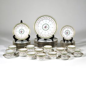 (47pc) HAVILAND LIMOGES VIEUX PARIS VERT PARTIAL DINING SERVICE