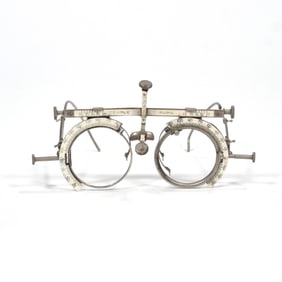 ANTIQUE EARLY OPTOMETRIST'S TRIAL GLASSES