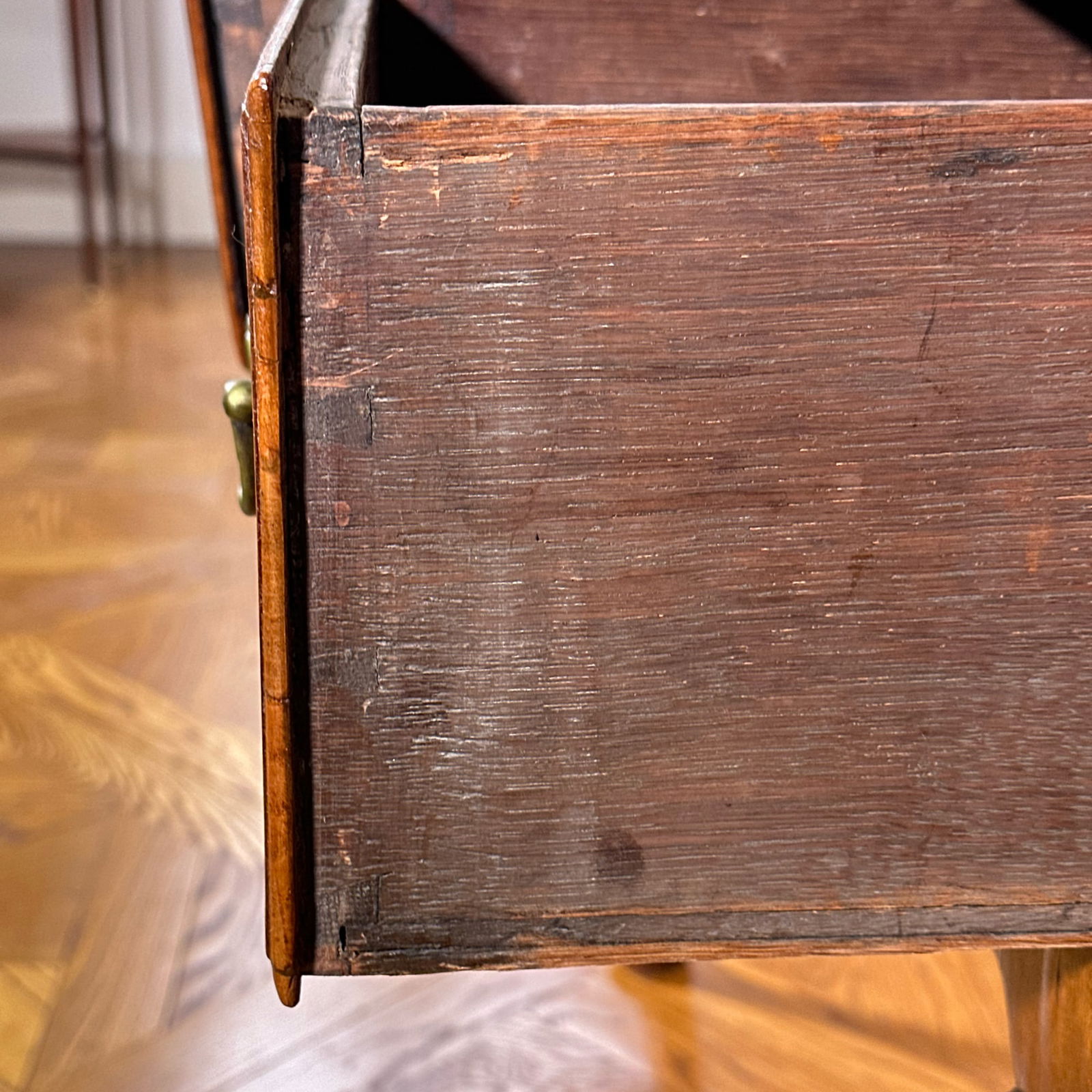 A GEORGE II WALNUT DRESSING TABLE - 13