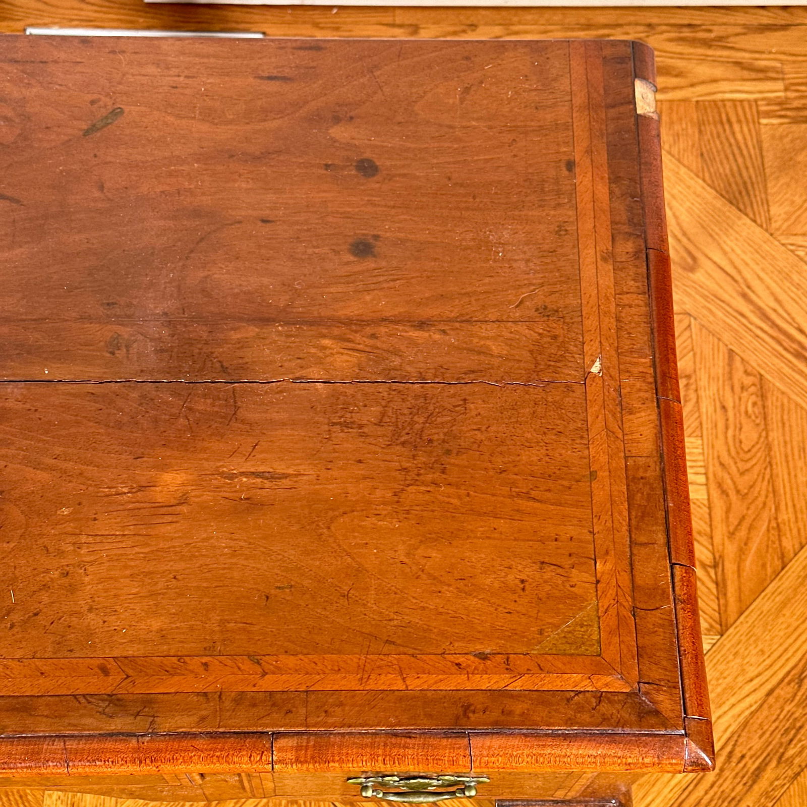 A GEORGE II WALNUT DRESSING TABLE - 7